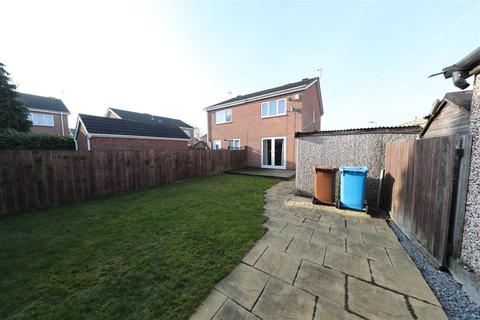 2 bedroom semi-detached house for sale - Brunslow Close, Hull
