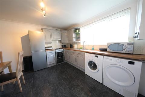 2 bedroom semi-detached house for sale - Brunslow Close, Hull