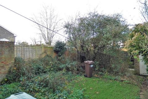 402 Valley Drive, Gravesend, DA12 5UF
