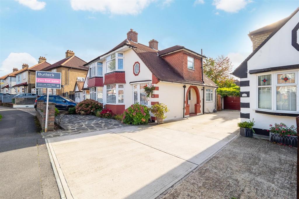 Gander Green Lane, Cheam, Sutton 3 bed semidetached house £600,000