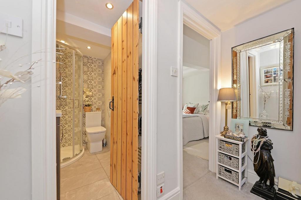 208 Warwick Road - lnd1.jpg
