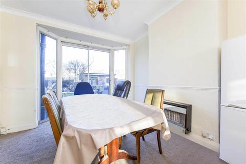 4 bedroom terraced house for sale - Central Avenue, Hounslow