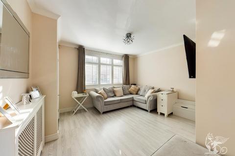 105 Araglen Avenue, South Ockendon, RM15 5DQ