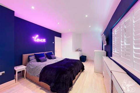 105 Araglen Avenue, South Ockendon, RM15 5DQ