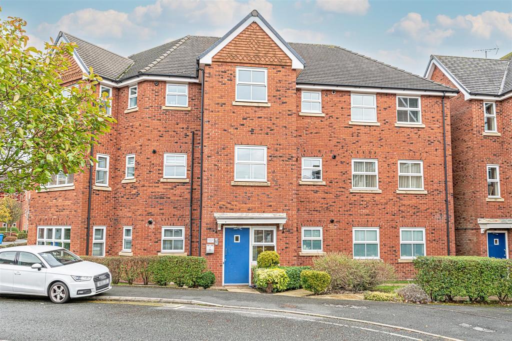 Holywell Drive, Warrington 2 bed apartment £130,000