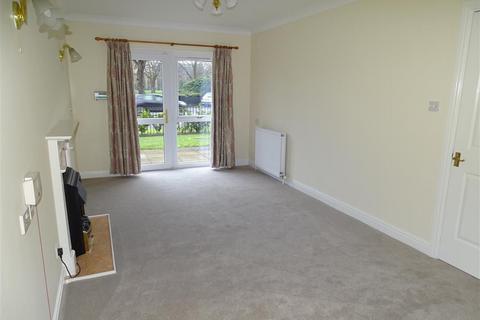 2 bedroom retirement property for sale - Cathedral Green Court: City Centre