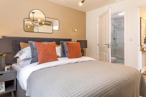 2 bedroom apartment for sale - Hornsea at Wychwood Park Virginia Drive, Haywards Heath RH16