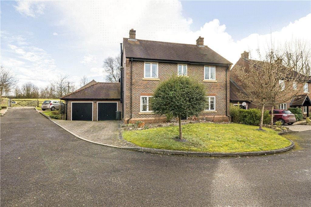 Redlands Drive, Upper Timsbury, Romsey, Hampshire 4 bed detached house