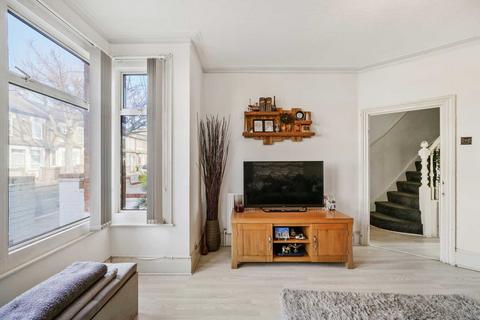 62 Strone Road, London, E7 8EU