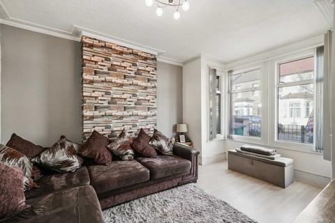 62 Strone Road, London, E7 8EU