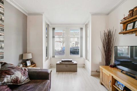 62 Strone Road, London, E7 8EU