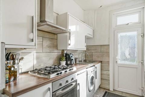 62 Strone Road, London, E7 8EU