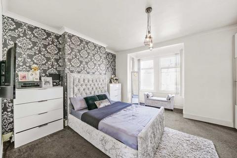 62 Strone Road, London, E7 8EU
