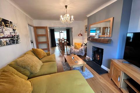 3 Lon Catwg, Gellinudd, Swansea, SA8 3DU