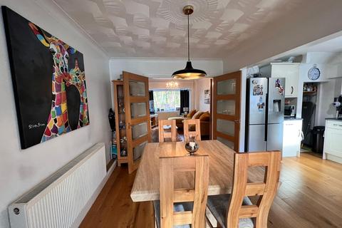 3 Lon Catwg, Gellinudd, Swansea, SA8 3DU