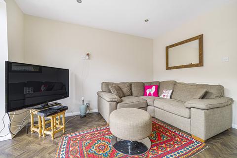 3 bedroom terraced house to rent, Bitterne Drive, Woking, Surrey, GU21