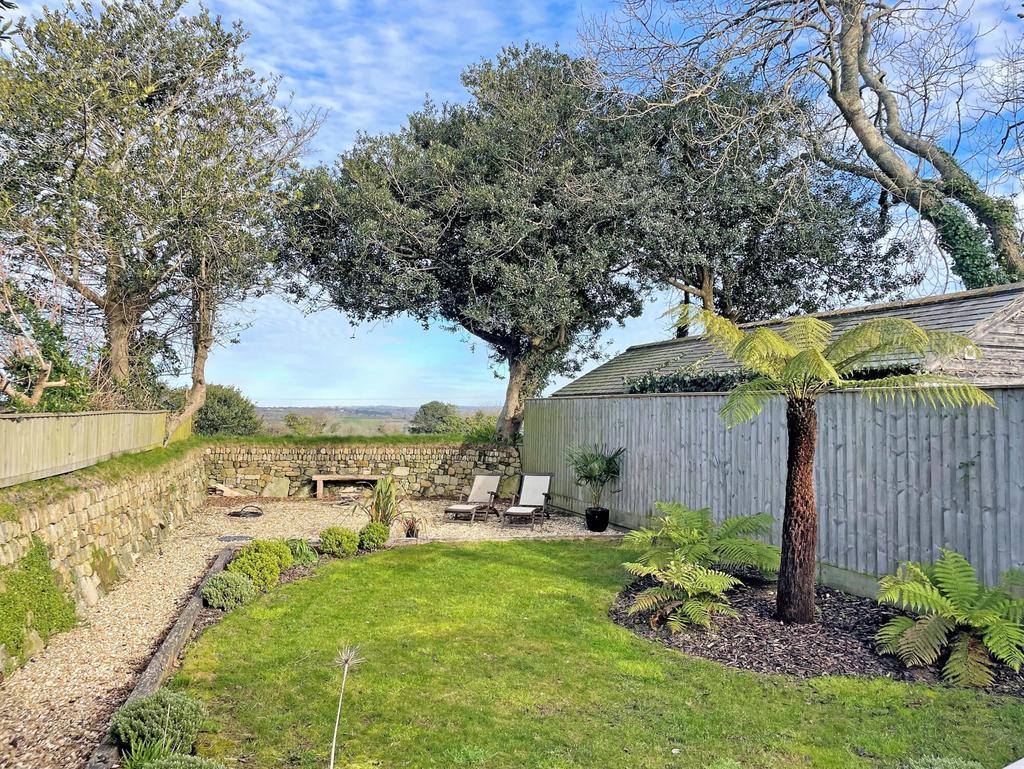 St Hilary, Penzance 3 bed detached house £695,000