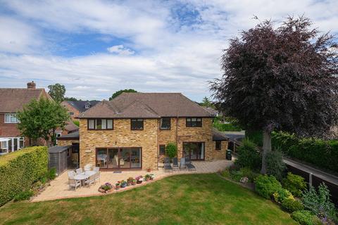 4 bedroom detached house for sale, Sandelswood End, Beaconsfield, Buckinghamshire, HP9