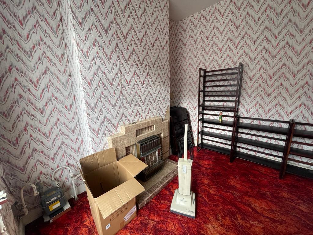 Road, Handsworth... 2 bed terraced house £120,000