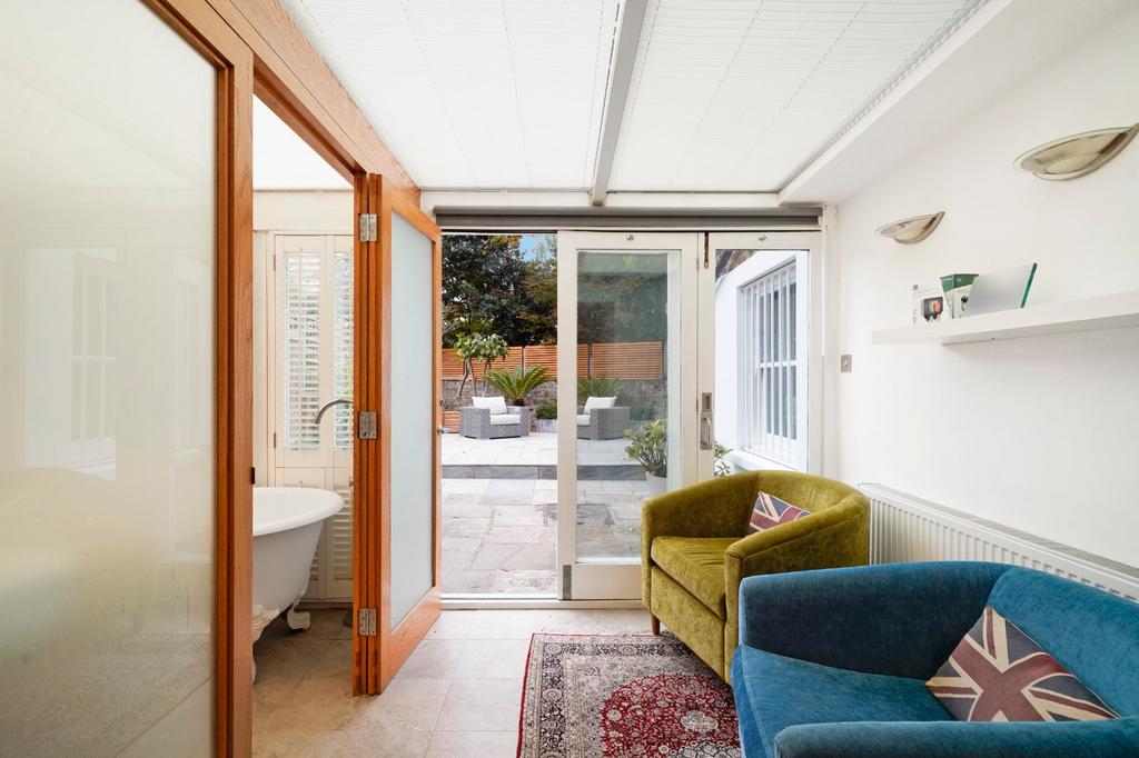 En Suite Bathroom