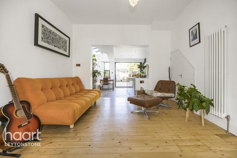 6 Napier Road, London, E11 3JR