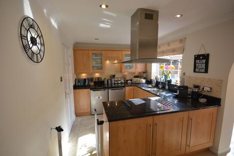 3 bedroom detached house for sale, Rowbarrow Close, Canford Heath, Poole BH17