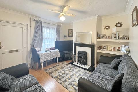 2 bedroom terraced house for sale, High Street, Aldershot GU12