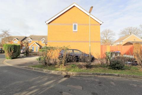 48 Bloomfield Close, Knaphill, Woking, GU21 2BL