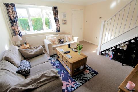 48 Bloomfield Close, Knaphill, Woking, GU21 2BL