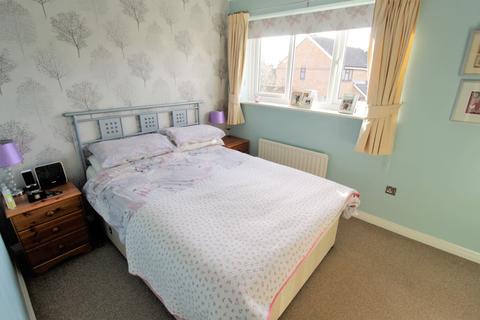 48 Bloomfield Close, Knaphill, Woking, GU21 2BL