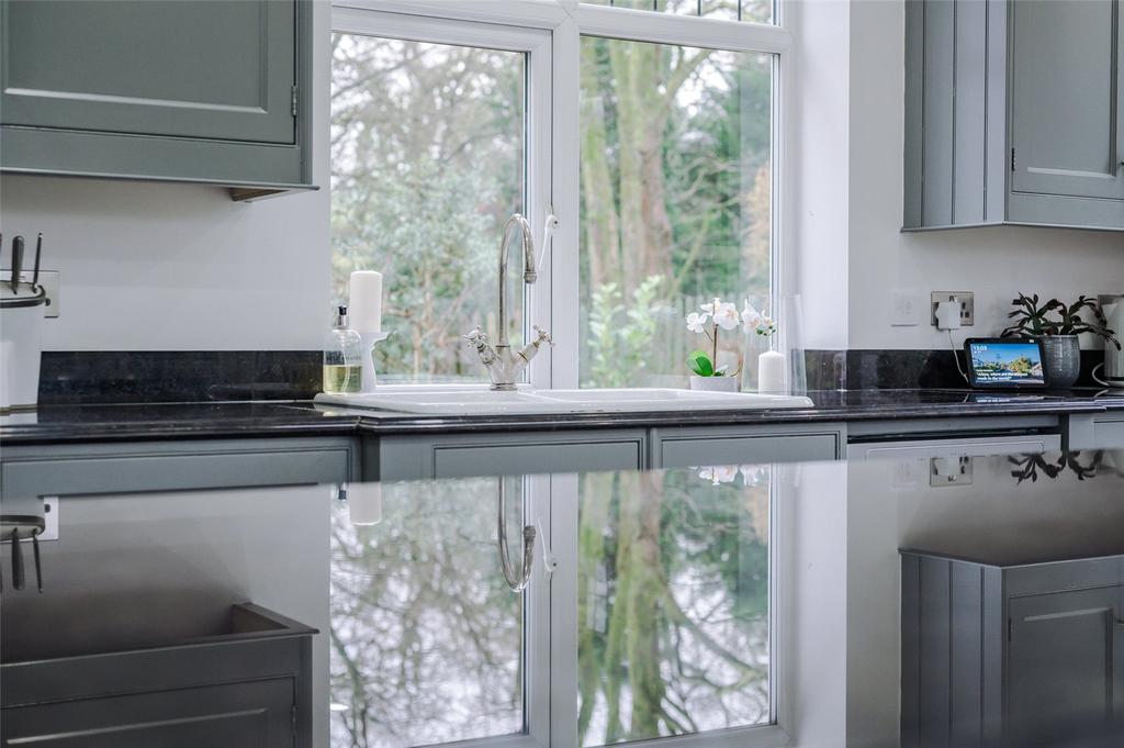Breakfast/Kitchen