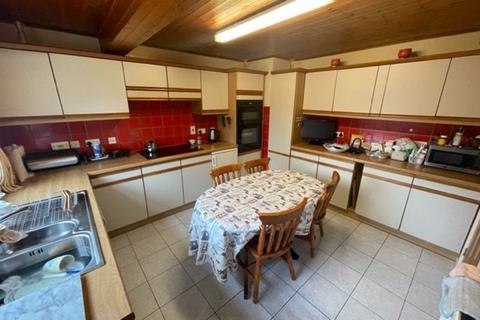 35 Wellgarth, Halifax, HX1 2BJ