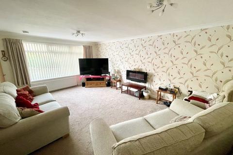 3 bedroom detached bungalow for sale, Central Park, Well Head, Halifax