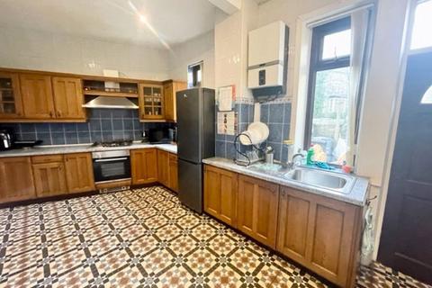 7 bedroom end of terrace house for sale - King Cross Road, Halifax