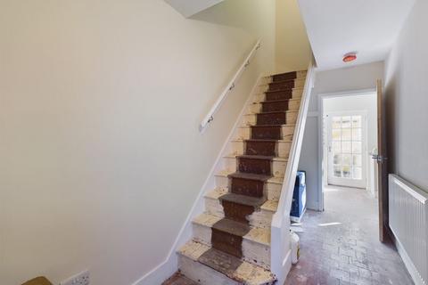 28 Fleming Road, Quinton, Birmingham, B32 1ND
