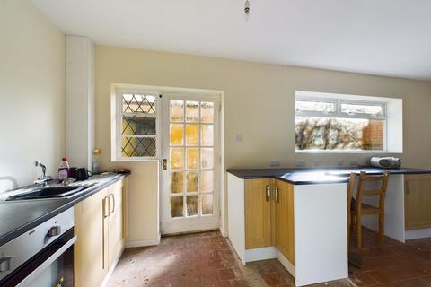 28 Fleming Road, Quinton, Birmingham, B32 1ND