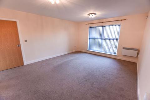 2 bedroom apartment to rent, Ashleigh House, Cardington Road, Bedford