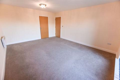 2 bedroom apartment to rent, Ashleigh House, Cardington Road, Bedford