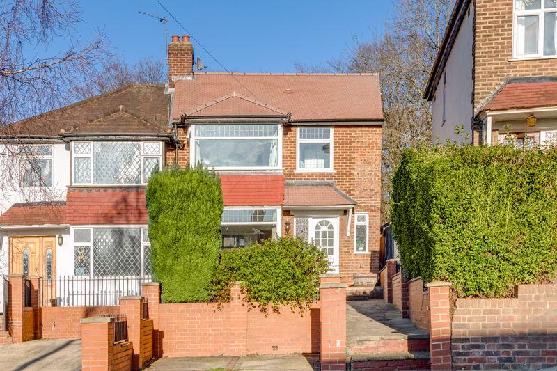 Portland Road, Bromley 4 bed semidetached house £600,000