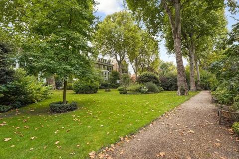 2 bedroom flat for sale, Harrington Gardens, London