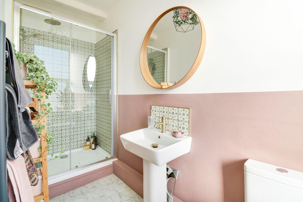 En Suite to Bed 1