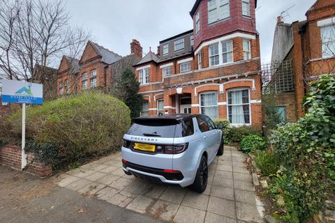 Flat 4, 15 Madeley Road, London, W5 2LA