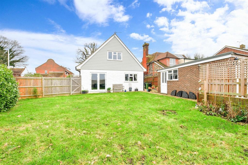 Dover Road, Walmer, Deal, Kent 3 bed detached house for sale £400,000