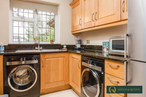 9 Lower Road, Fetcham, Leatherhead, KT22 9EL