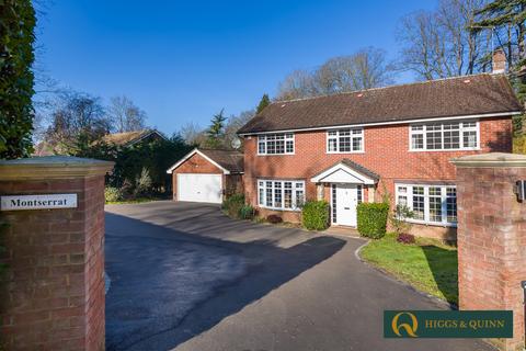 Montserrat Headley Road, Leatherhead, KT22 8PT