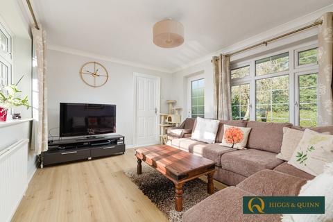 Montserrat Headley Road, Leatherhead, KT22 8PT