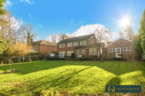 Montserrat Headley Road, Leatherhead, KT22 8PT