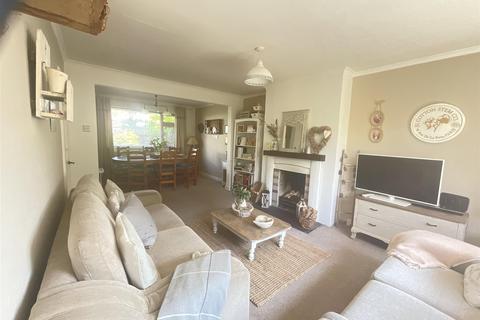 15 Walton Manor Close, Folkestone, CT19 5QG