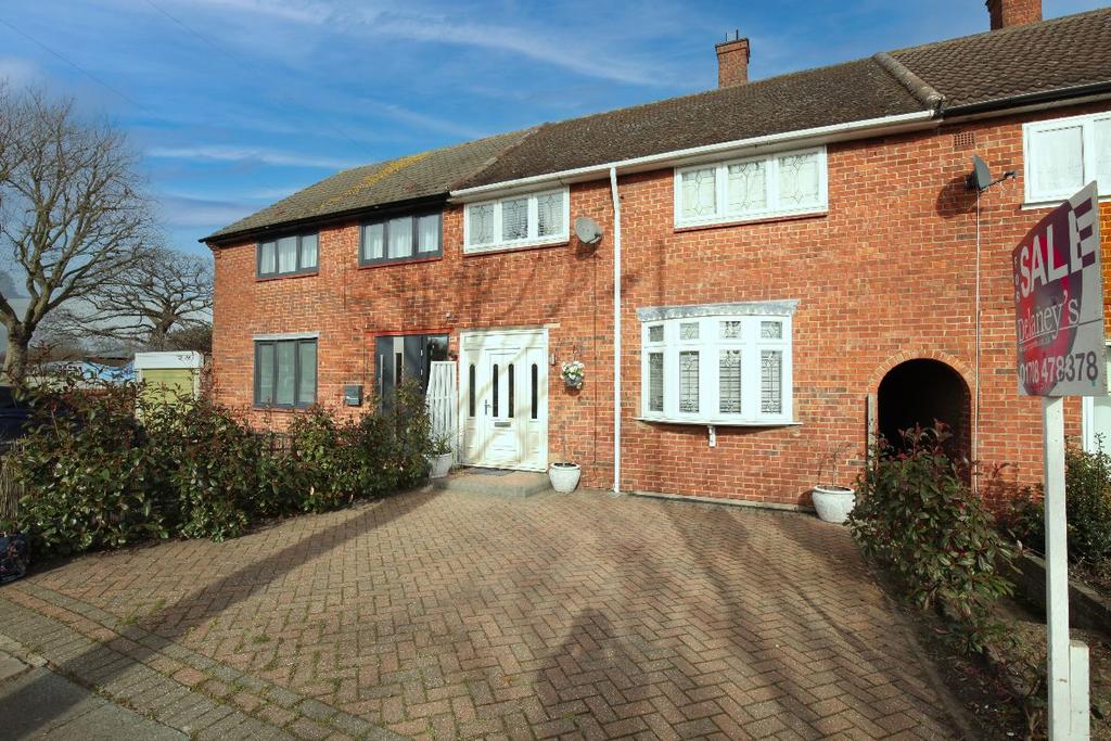 Dagnam Park Drive, Romford 3 bed terraced house for sale £400,000