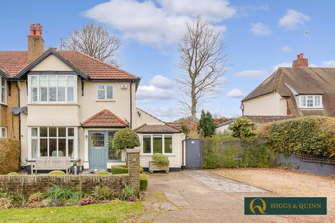 5 Highwoods, Leatherhead, KT22 8RR